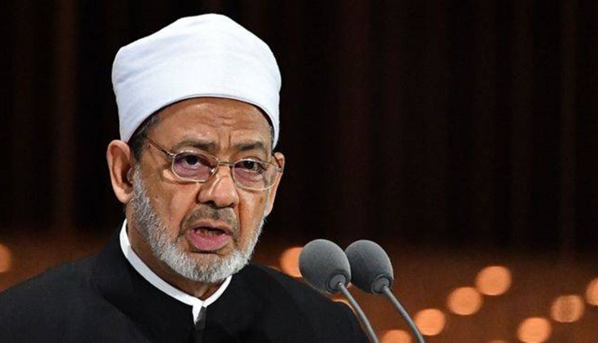 شيخ الأزهر يدعو لتجريم ضرب الزوجة... الجدل يتفجر مجدداً