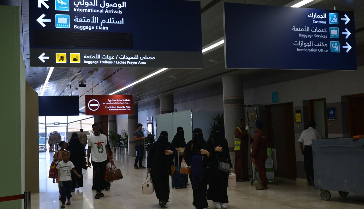 السعودية تعترض خمس طائرات استهدفت أحد مطاراتها
