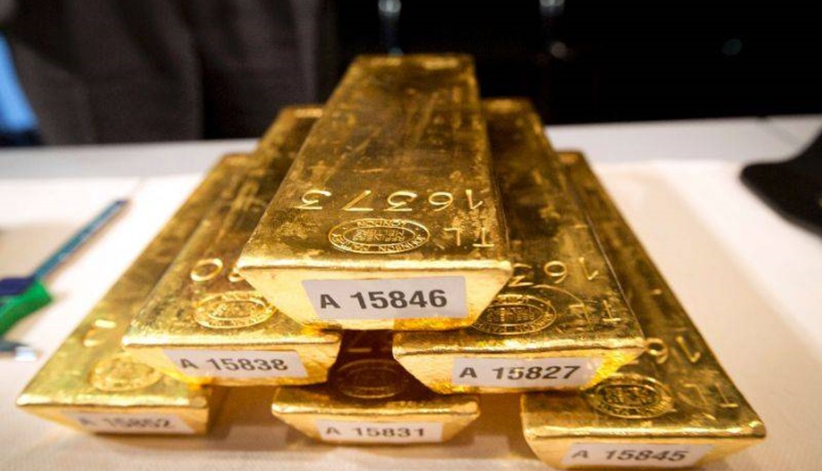 ارتفاع سعر الذهب متجاوزاً 1350 دولاراً