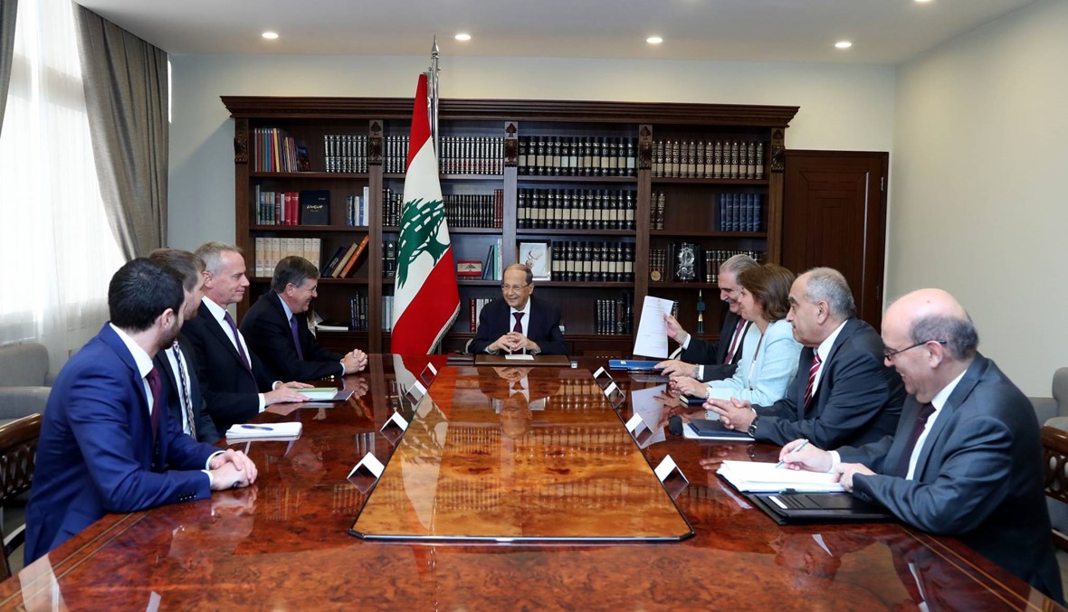 لماذا أحجم ساترفيلد عن زيارة بعبدا، وهل تراجع لبنان عن المفاوضات مع إسرائيل؟