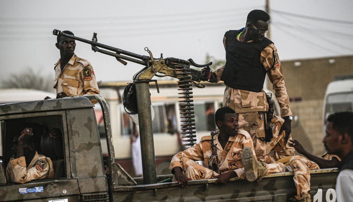 السودان: نائب رئيس المجلس العسكري يتوعّد "بإعدام" الّذين فرّقوا الاعتصام