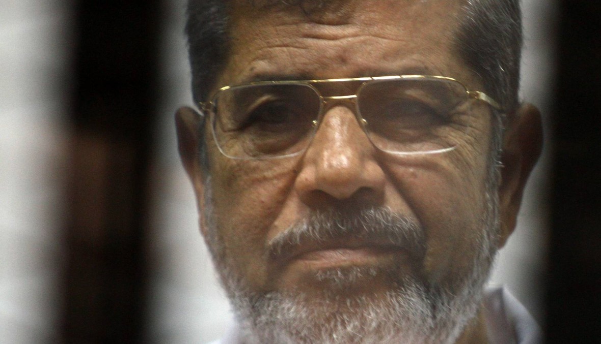 نجل مرسي: السلطات المصرية رفضت السماح بدفن ابي في مقابر العائلة