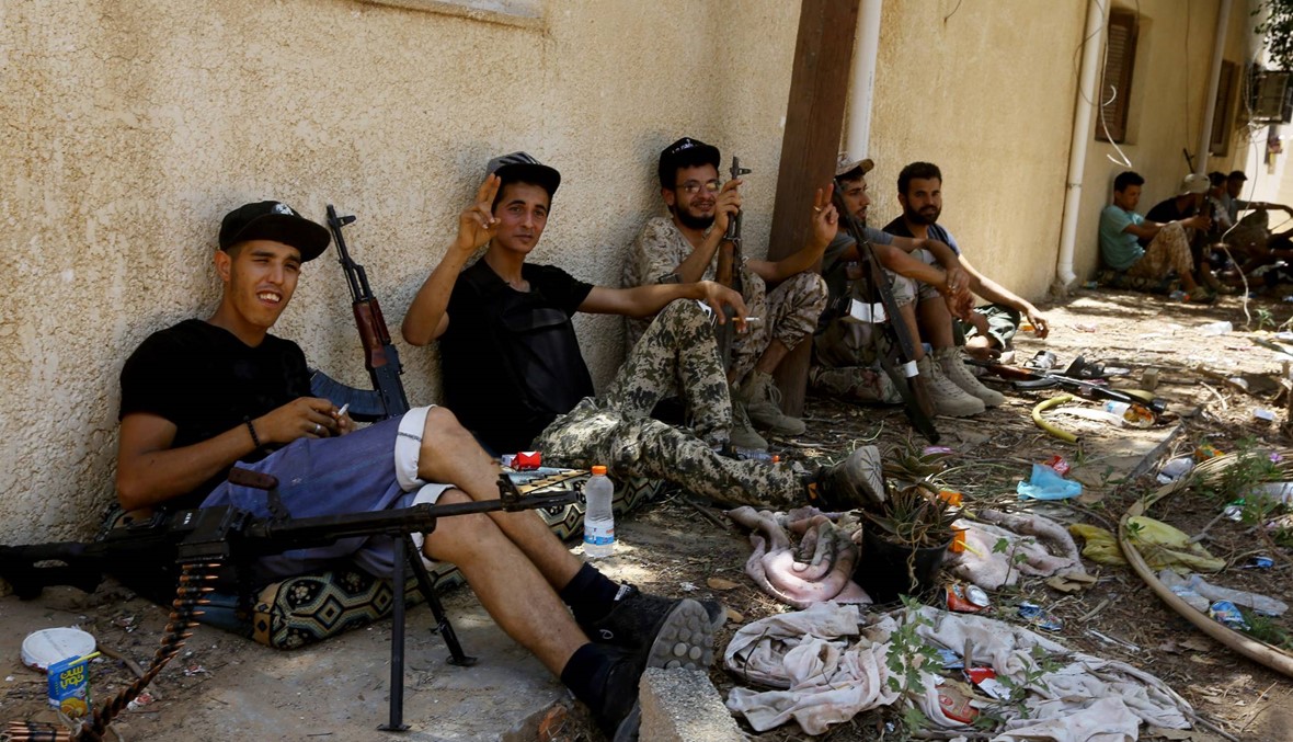 حفتر يؤكّد مواصلة هجومه العسكري على طرابلس: لن نتراجع ولن نتوقّف