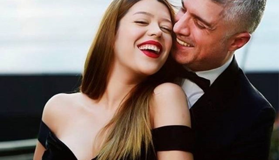 15 شهر زواج و15 مليون ليرة تركية تعويض في قضية طلاق أوزجان دينيز