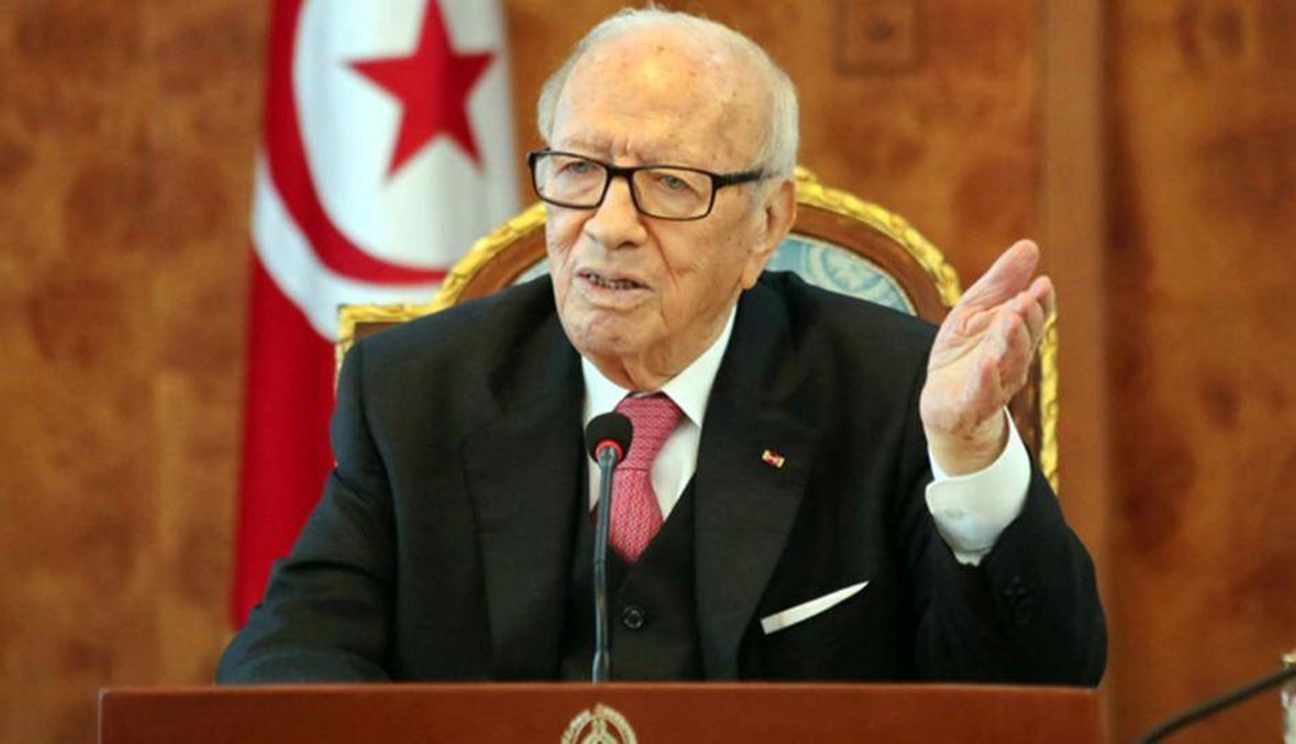 بالفيديو: آخر ظهور للرئيس التونسي الباجي قايد السبسي