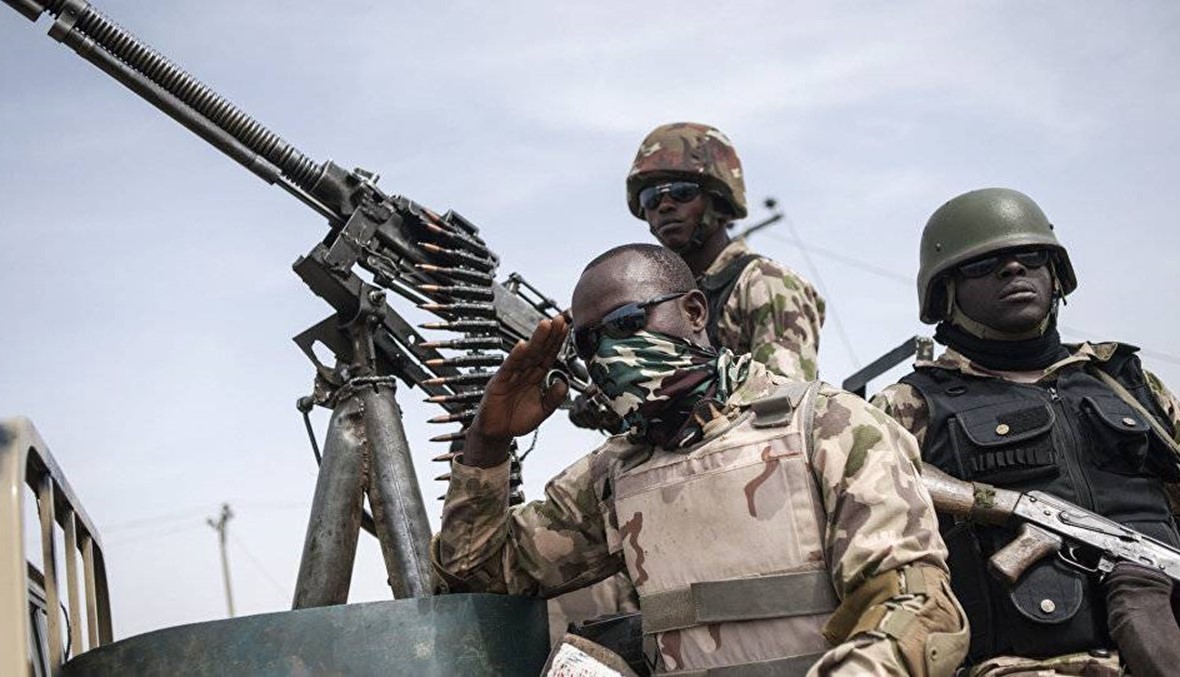 هجوم على معسكر لجيش النيجر قرب الحدود مع مالي: 18 قتيلاً و4 مفقودين