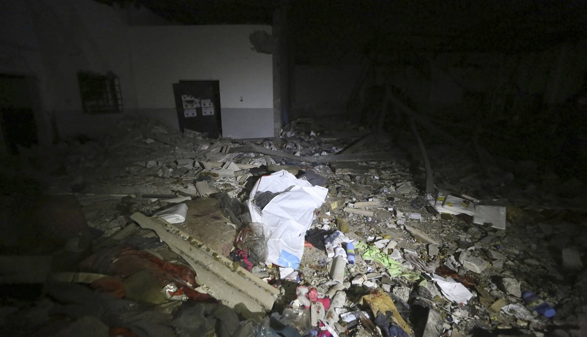 عشرات القتلى في غارة جوية على مركز لاحتجاز المهاجرين في ليبيا