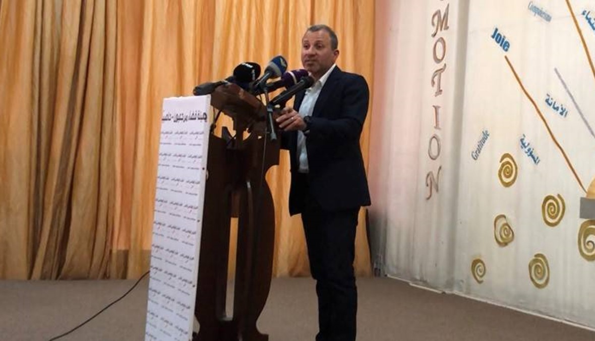 باسيل زار الجنوب: ملتزمون العمل على اعادة المبعدين