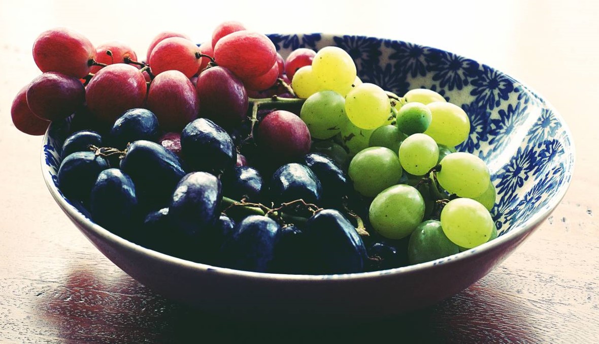 أحمر، أسود أم أخضر... هذه فوائد أنواع العنب!