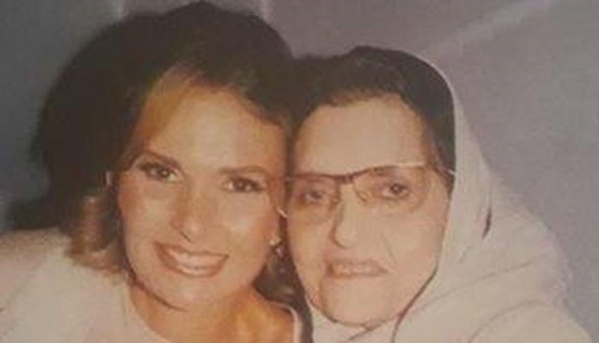 الموت يفجع الفنّانة يسرا... الجنازة عصراً