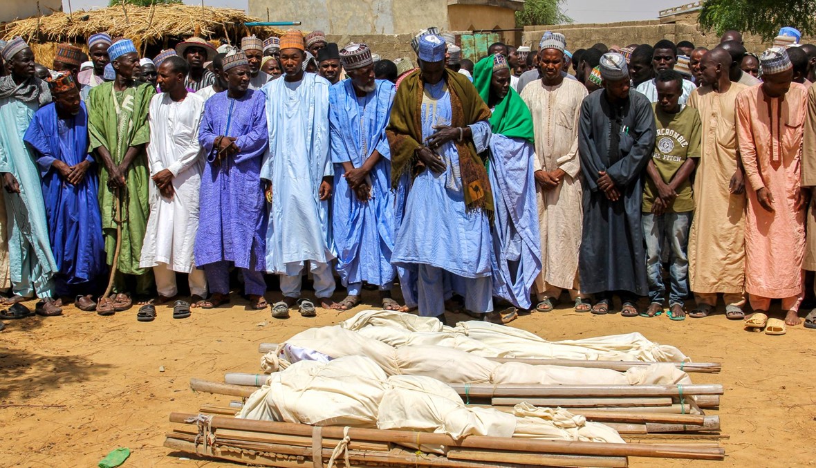 نيجيريا: مسلّحون من "بوكو حرام" هاجموا جنازة في بورنو... مقتل 30 شخصاً