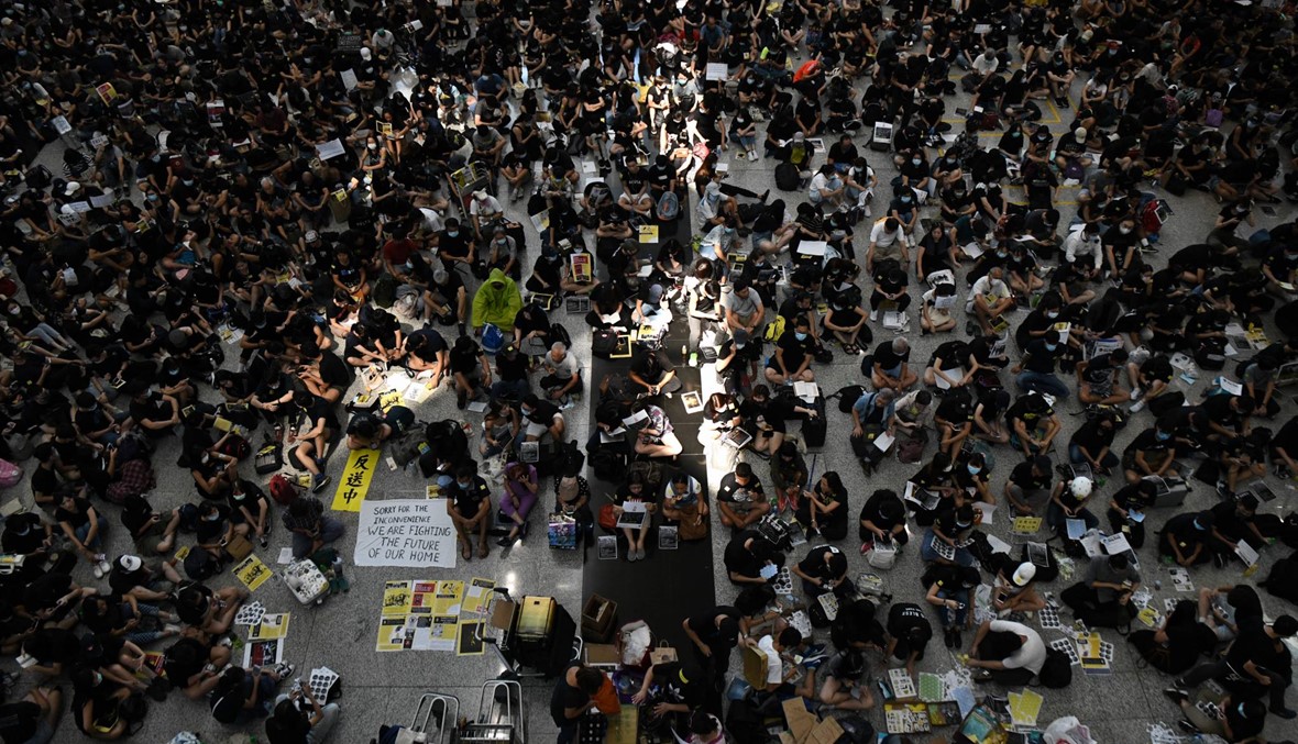 هونغ كونغ: الحكومة ترفض تقديم تنازلات إلى المتظاهرين... لام تحذّر من "الأثر الاقتصادي"