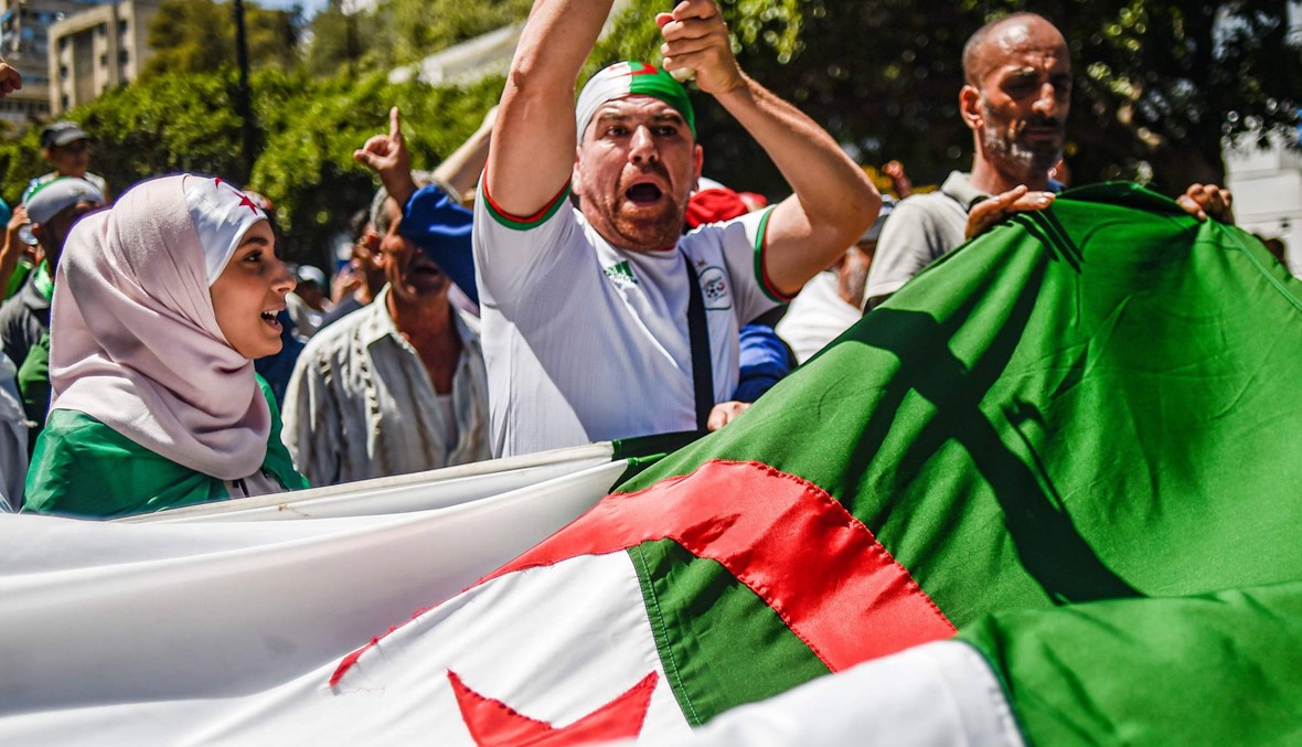 الطلاب الجزائريون في الشارع للأسبوع الـ26... "أفرجوا عن موقوفي الحراك"