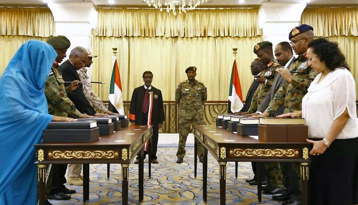 السودان: أعضاء المجلس السيادي يؤدّون اليمين الدستورية