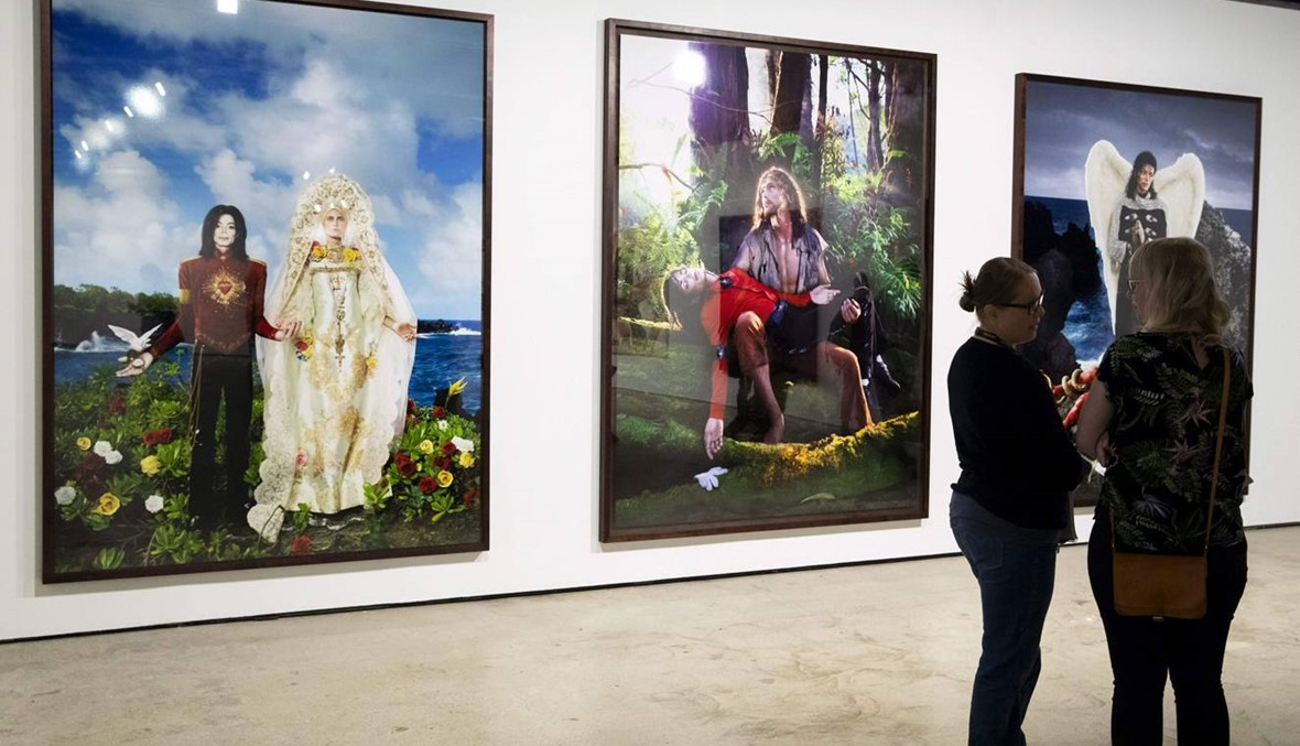 معرض فني عن مايكل جاكسون في فنلندا انطلق رغم الجدل بشأن "ملك البوب"