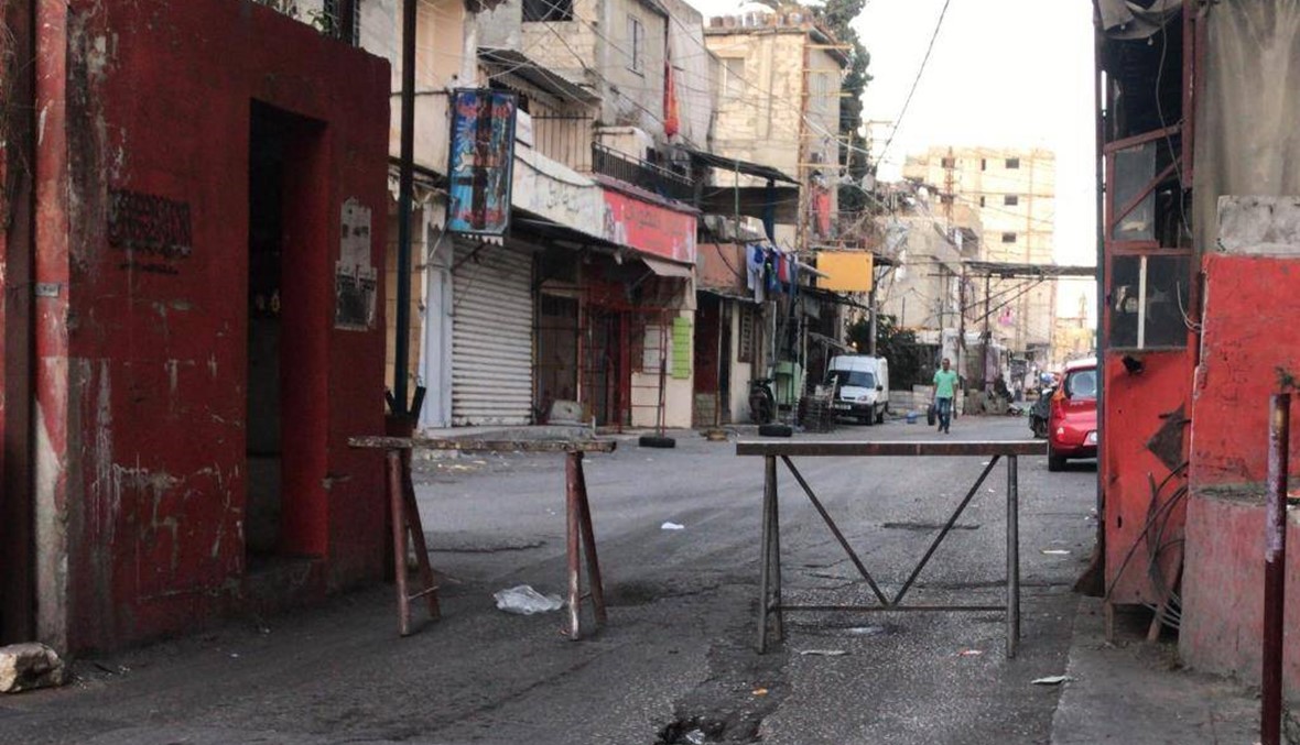 إضراب عام وإقفال مداخل مخيم عين الحلوة رفضا لقرار وزارة العمل