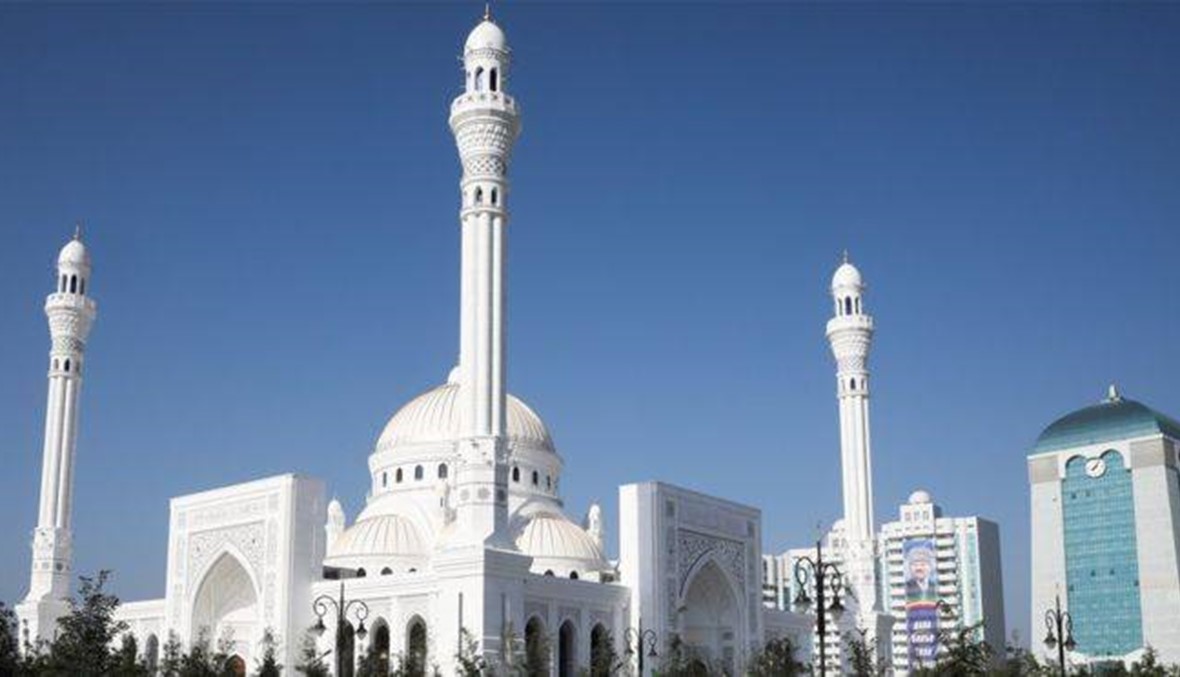 كيف استقبل رئيس الشيشان هدية الملك سلمان بمناسبة افتتاح اكبر مساجد أوروبا