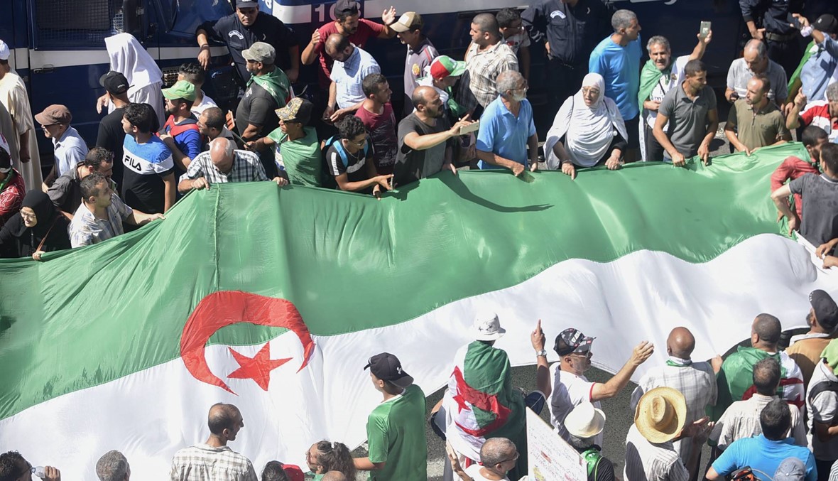 الجزائر: موعد الانتخابات الرئاسيّة يُعلَن في 15 أيلول