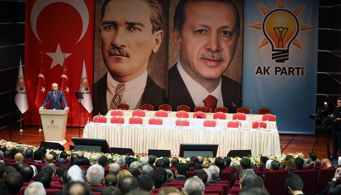 إردوغان يهدّد أوروبا باللاجئين: "سنفتح الأبواب" إذا لم تحصل تركيا على دعم