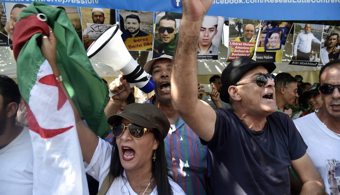 تظاهرات الجزائر: "هيومن رايتس ووتش" تندّد بـ"تشديد الخناق" على الحركة الاحتجاجيّة