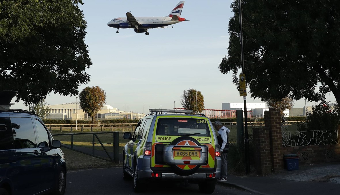 بريطانيا: الشرطة تحبط محاولة ناشطين إغلاق مطار هيثرو بالطائرات المسيّرة