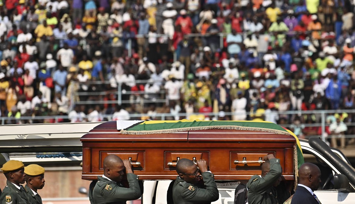 زيمبابوي: جثمان موغابي نُقل إلى هراري... العائلة وافقت على دفنه في مقبرة "الأبطال"