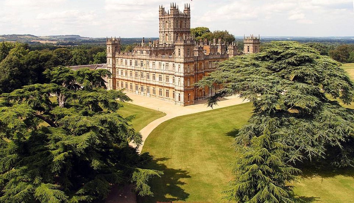 إلى عشّاق فيلم Downton Abbey: بإمكانكم قضاء ليلة في قلعة Highclere