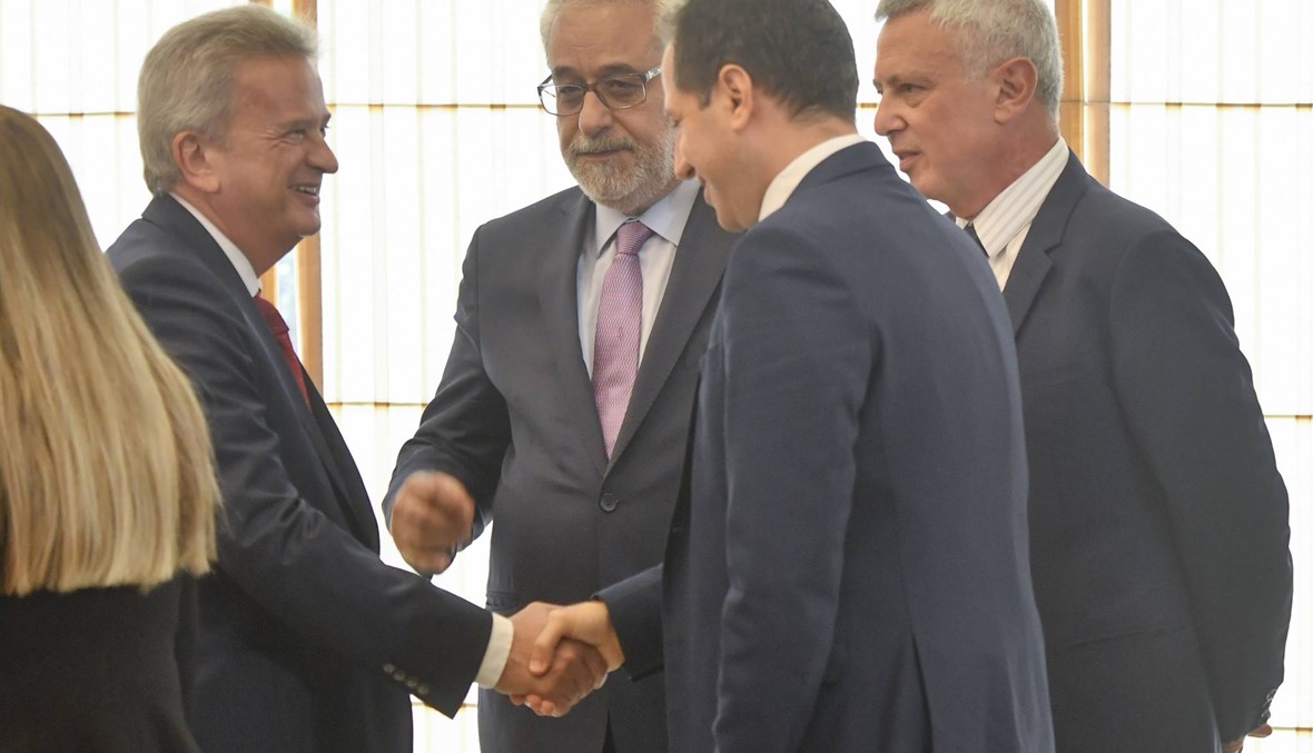 رياض سلامة: الدولار متوفر والكلام الذي نسمعه في الإعلام مضخم وله أهدافه