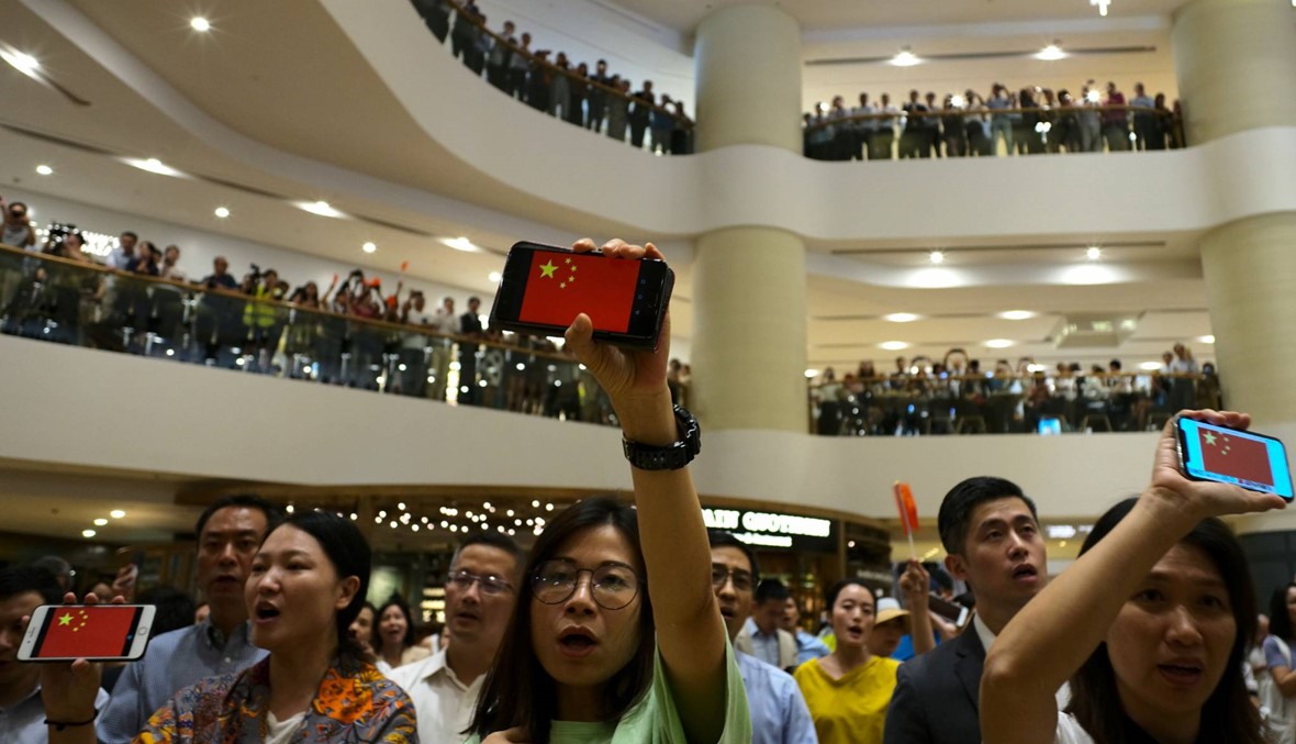 هونغ كونغ: عشرات المحتجّين يمثلون أمام محكمة بتهم شغب