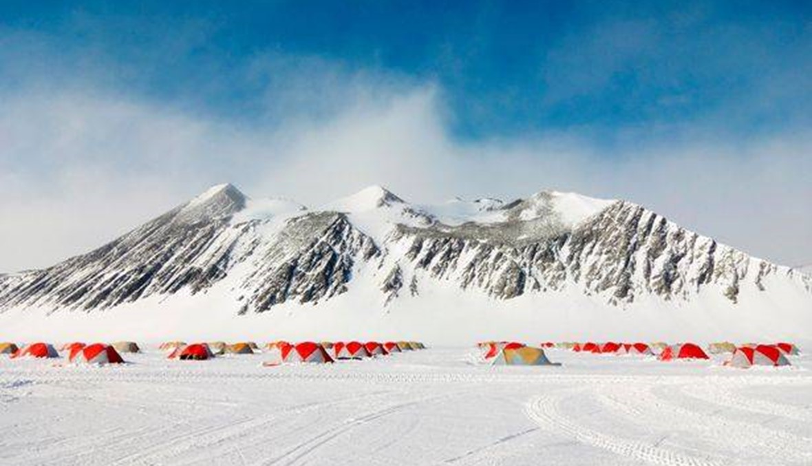 شركة Airbnb تقدّم رحلة مجانية لمدة شهر إلى أنتاركتيكا... في مهمة بحث علمي!