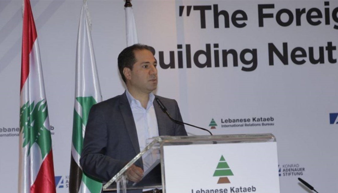 في منطقة "يتقاتل فيها 3 آلهة منذ 2000 سنة"، كيف يمكن تحقيق حياد لبنان؟