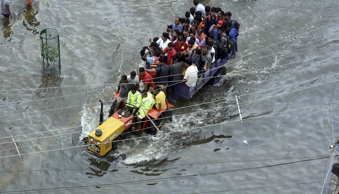 الفيضانات تجتاج مدينة كبرى وتغمر مستشفى... مقتل 113 شخصاً في شمال الهند