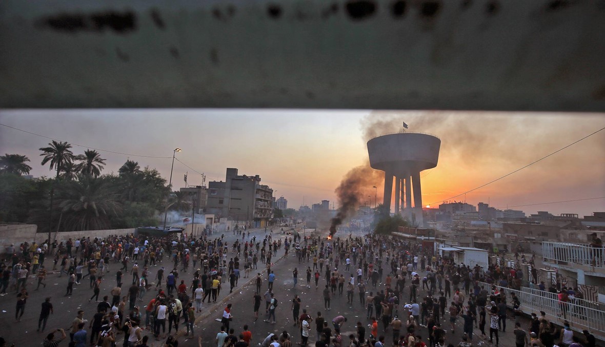 احتجاجات العراق في يومها الثالث: 19 قتيلاً... والقوات الأمنيّة تطلق مجدّداً الرصاص الحي