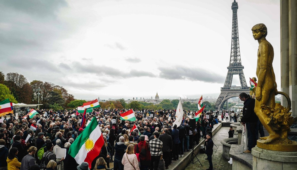 تظاهرة بمشاركة شخصيات سياسية في باريس تنديداً بالهجوم التركي في سوريا