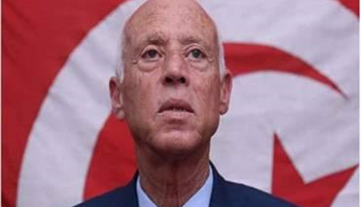 قيس سعيد "الأستاذ النظيف" ومرشح "الثورة"  نحو تولي رئاسة تونس
