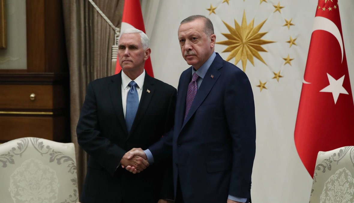 بنس التقى إردوغان في أنقرة: واشنطن تريد وقفاً لإطلاق النّار في سوريا