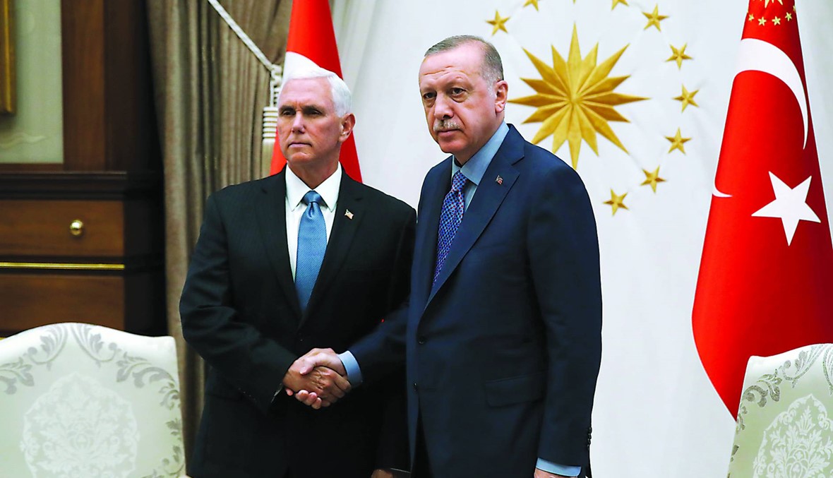 اتفاق أميركي - تركي على تجميد "نبع السلام" مقابل انسحاب كردي إلى عمق 32 كيلومتراً