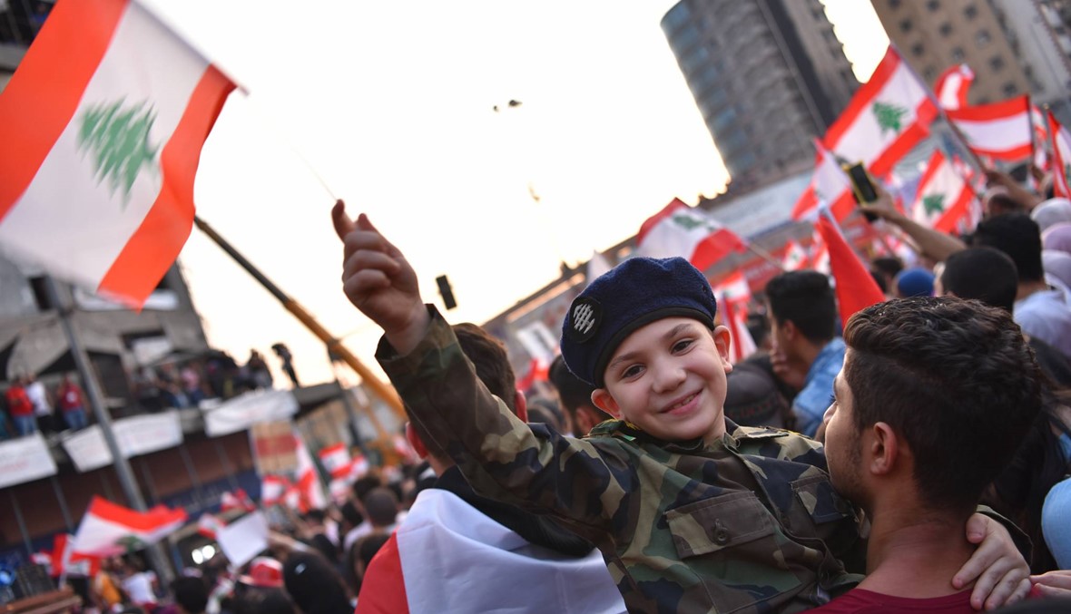 "طرابلس أميرة الثورة اللبنانية"... تواصُل الاحتجاج برقيّ وفرح (صور)