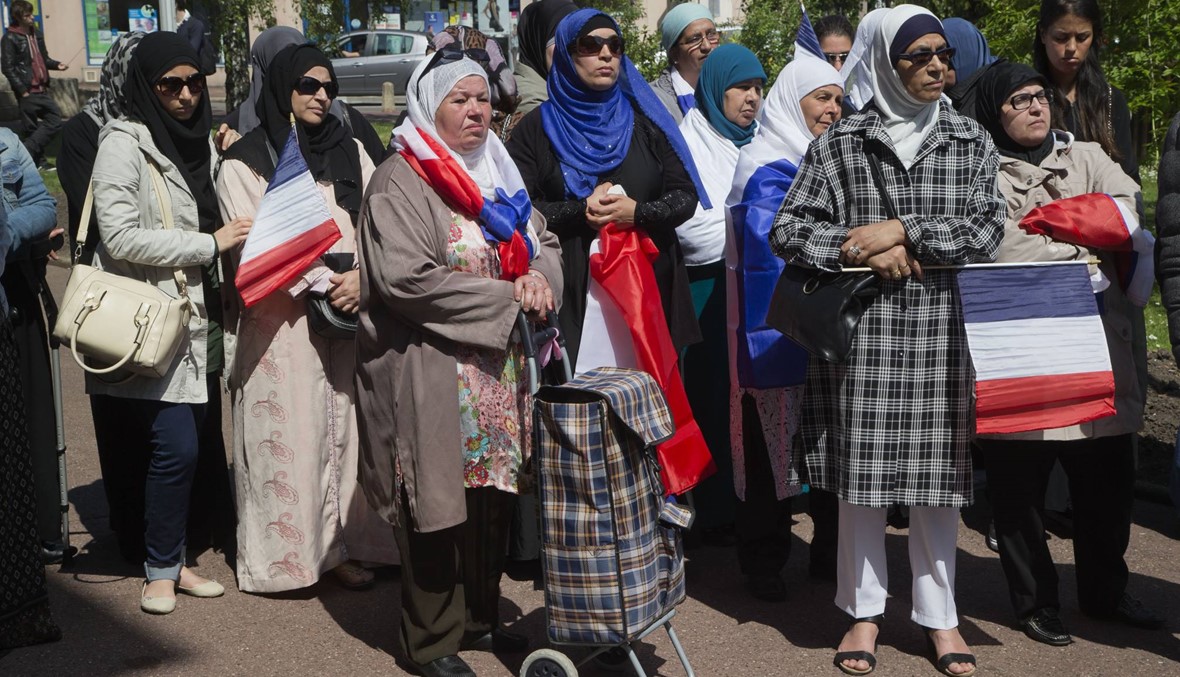 الإسلام والحجاب في فرنسا... نقاش يغذيه "الإنفعال" و"الجهل"