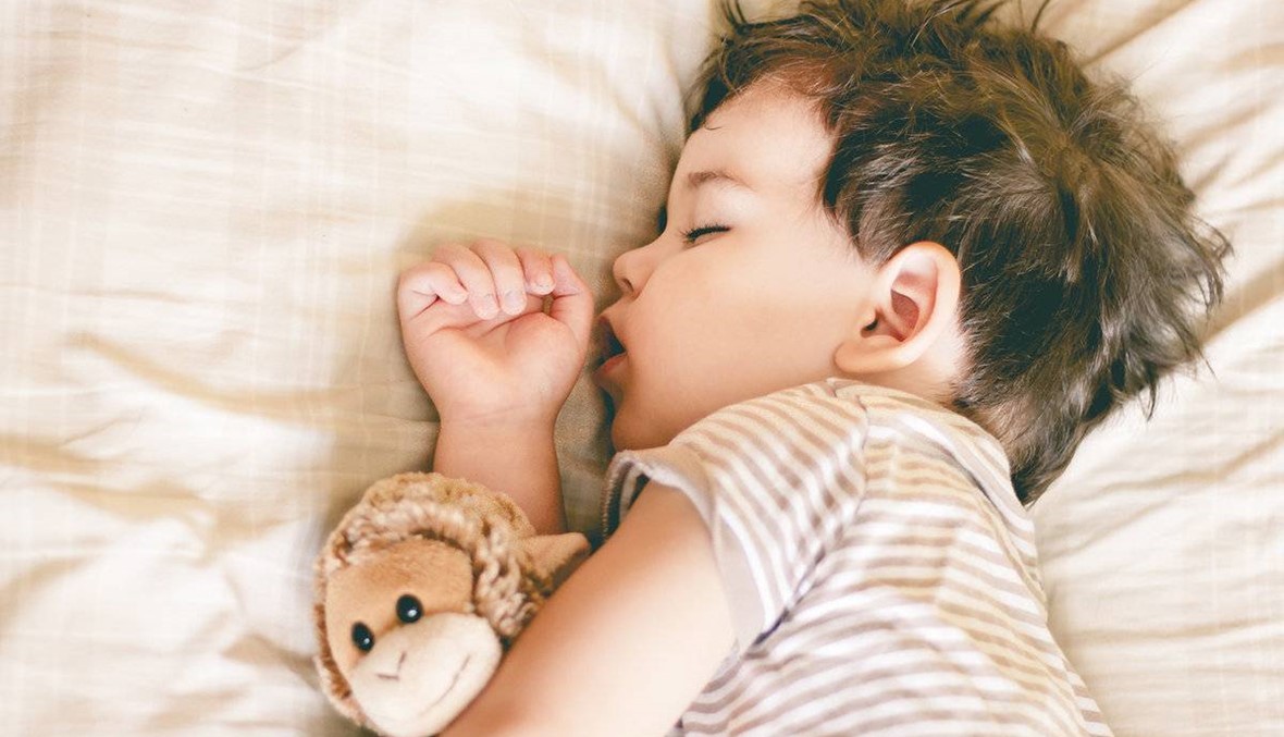 أطفالنا لا ينامون بمعدل كافٍ والمخاطر كثيرة