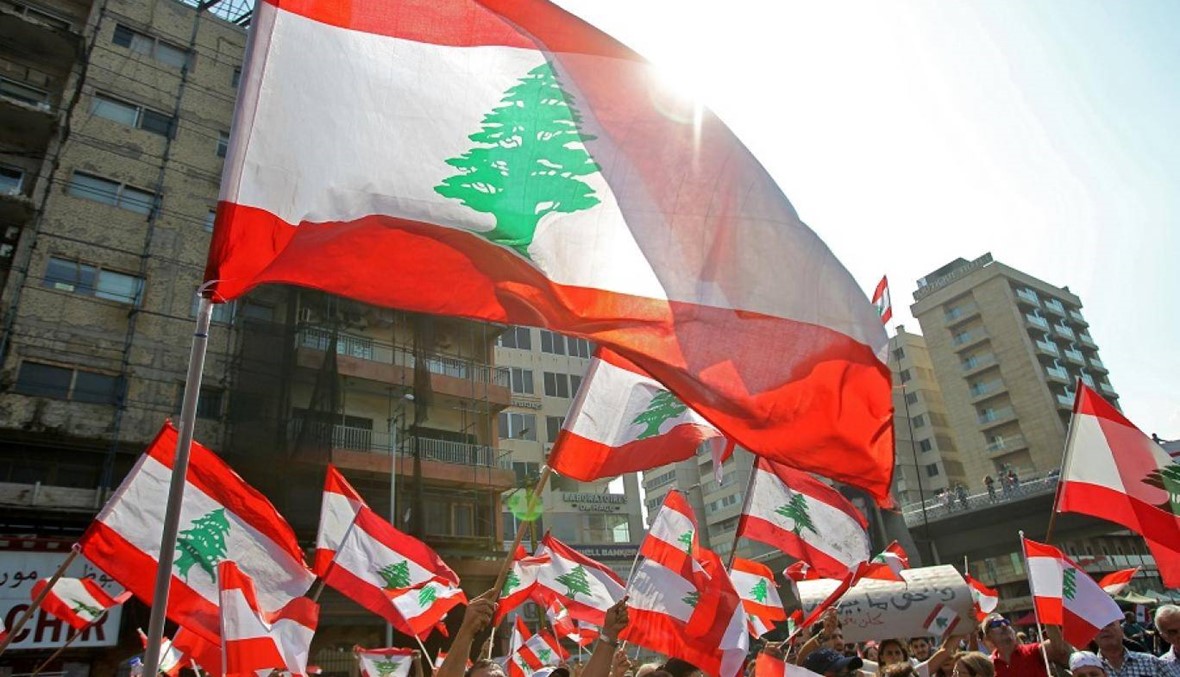 3 أغانٍ مصرية عادت للحياة في الثورة اللبنانية!