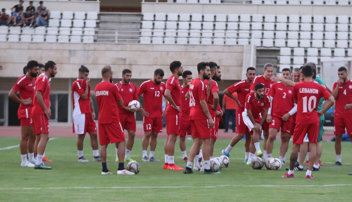 منتخب لبنان لكرة القدم يستعدّ للقاء الكوريتين