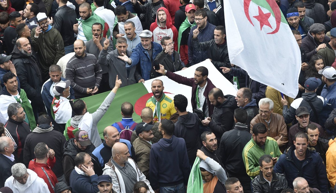 احتجاجات الجزائر في الجمعة الـ38: آلاف تظاهروا رفضاً للانتخابات الرئاسيّة