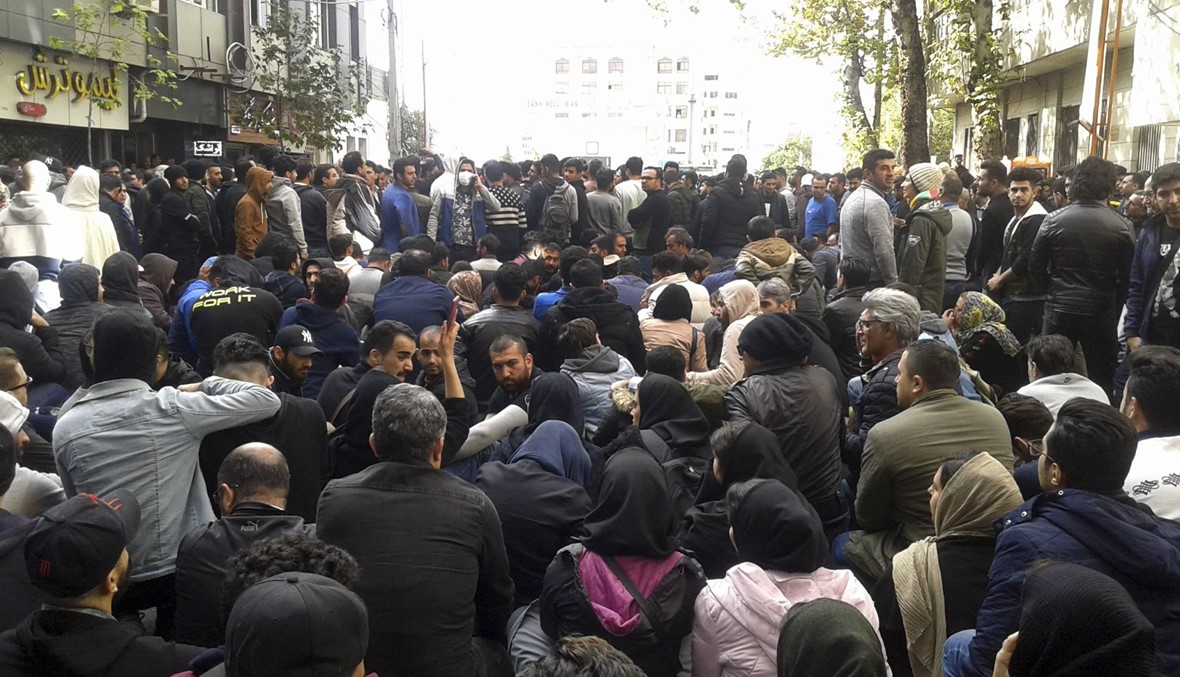 بعد سنة على العقوبات النفطيّة... الإيرانيون في الشارع والنتائج لم تطابق الطموحات