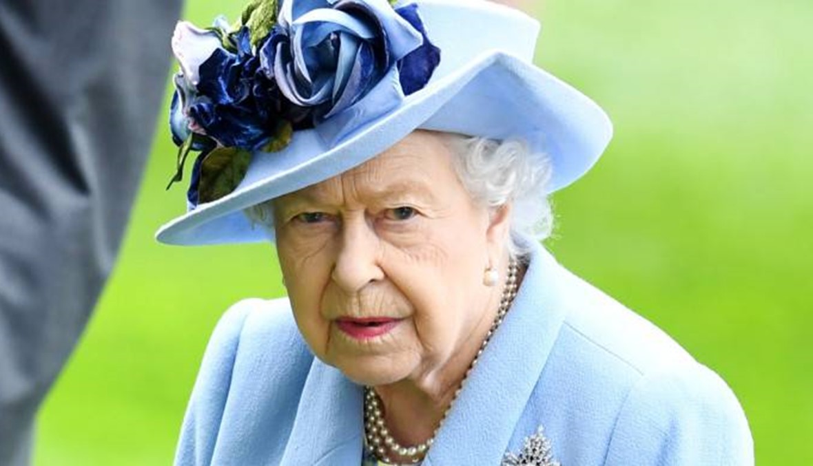 الملكة إليزابيث تستعدّ للتنازل عن عرش بريطانيا!