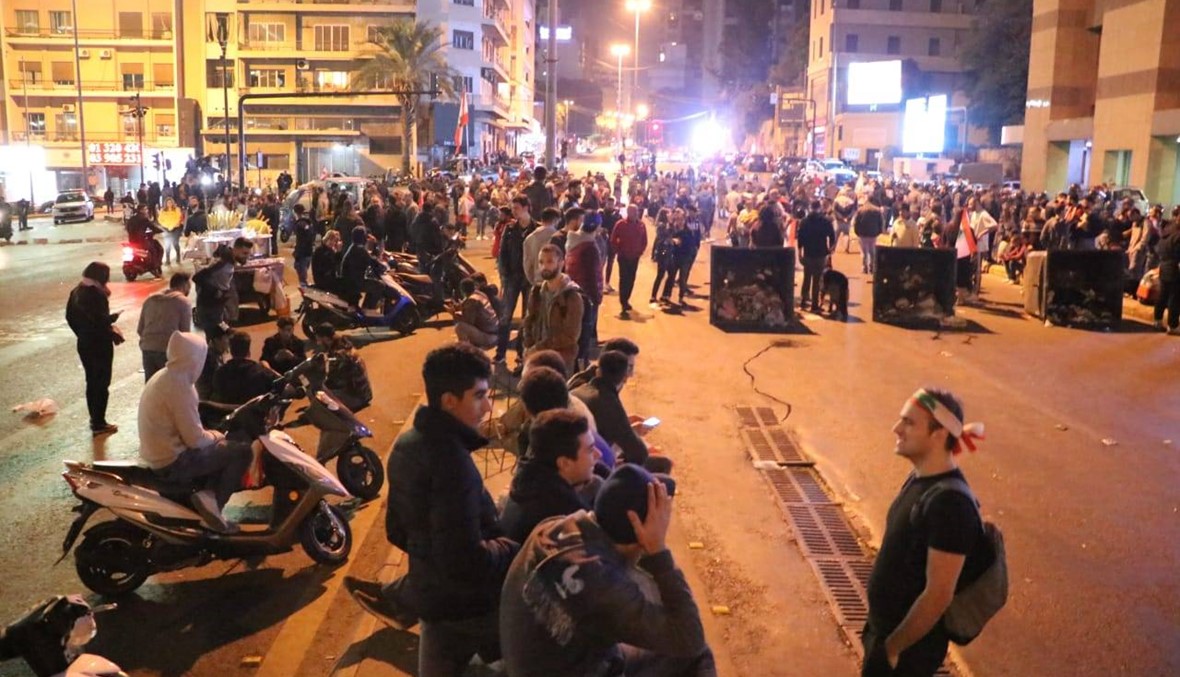 تصعيد ليليّ خطير في الشارع... "الاستشارات الآن" (صور وفيديو)