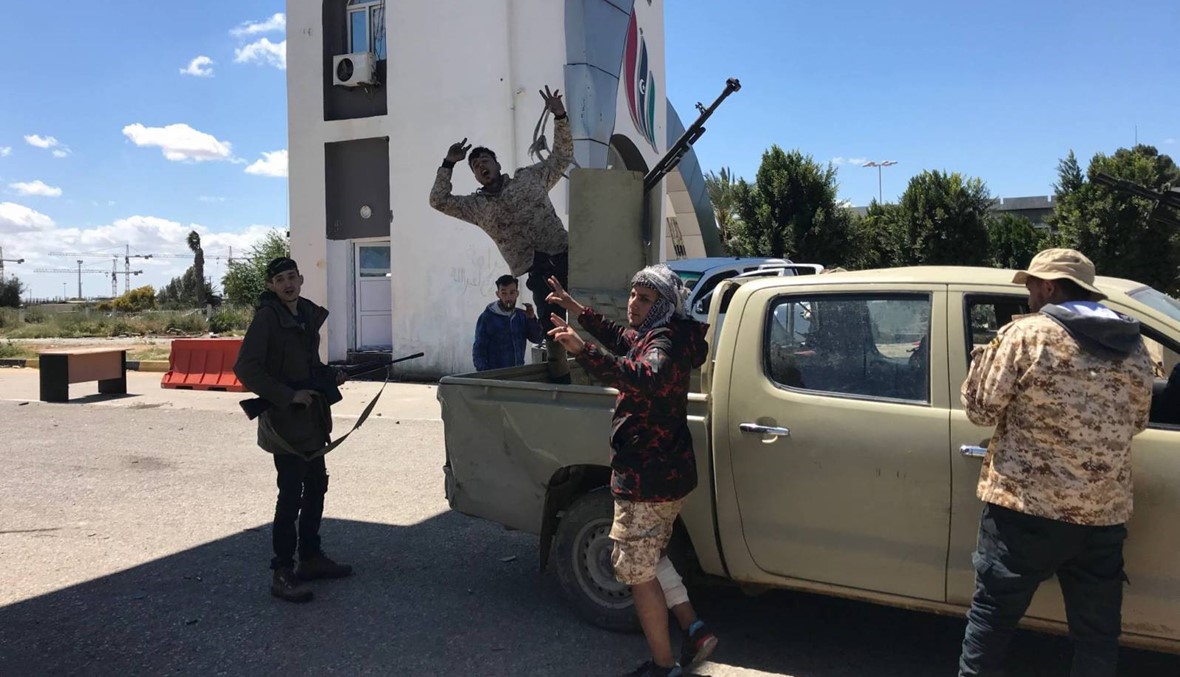 مسؤولون أميركيون يلتقون حفتر... واتّهام موسكو بـ"استغلال" النزاع في ليبيا