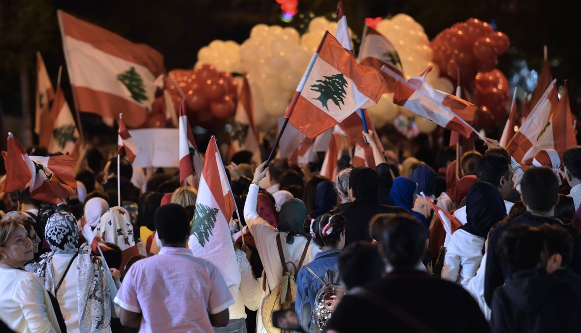 ثورة الشباب من أجل لبنان يمكنهم البقاء فيه