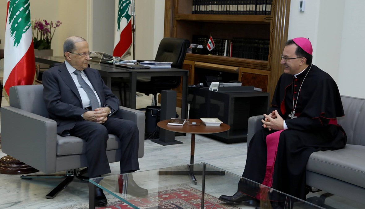 عون استقبل السفير البابوي في لبنان وعرض معه الأوضاع العامة