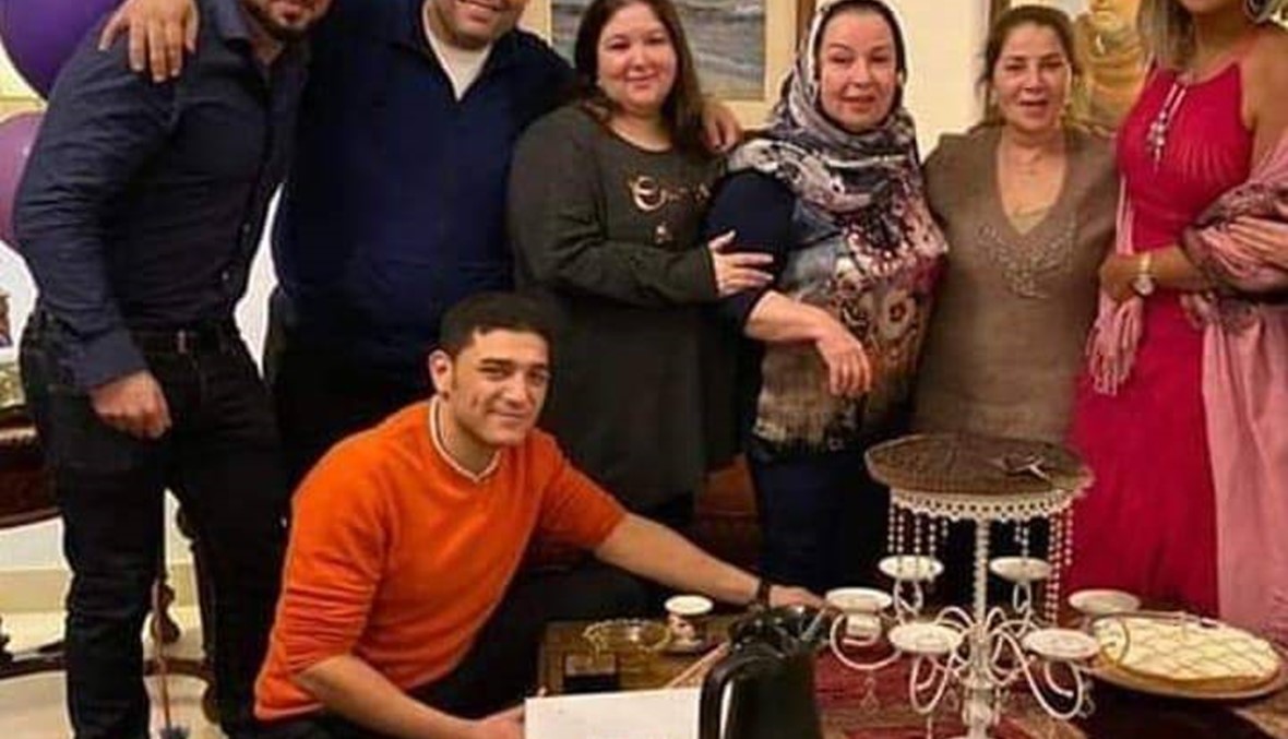 أخ هيثم أحمد زكي يمكث في القاهرة لتسلّم ميراثه (صورة)